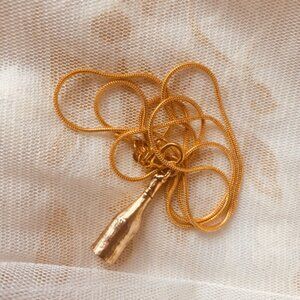 Cute Vintage Goldtoned Miniature Bottle Charm Pendant Fashion Necklace